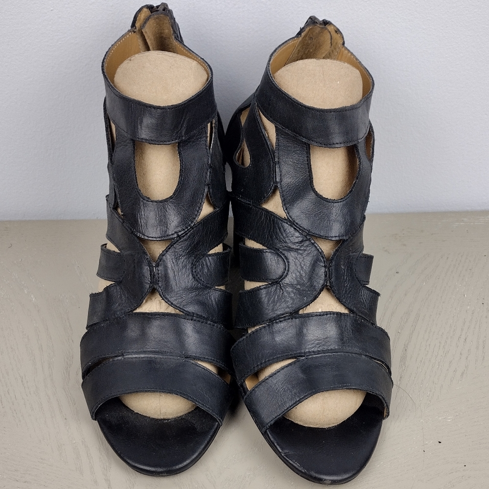 Bandolino Open Toe Sandal Heels - Picture 1 of 8